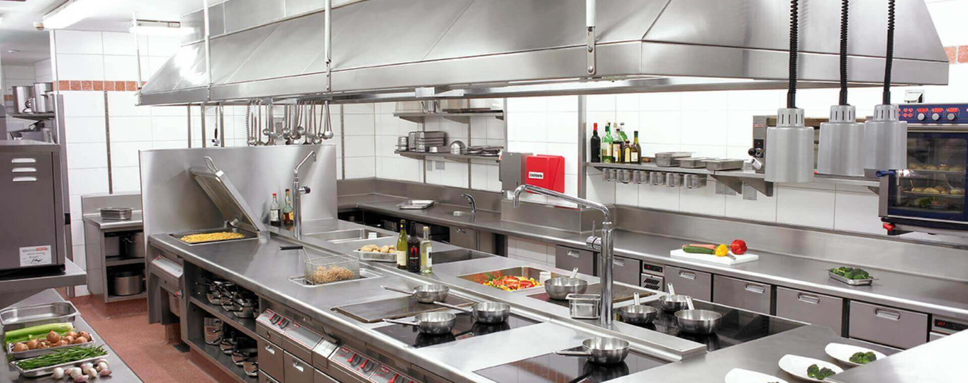You are currently viewing What should be the major points to notice in commercial kitchen equipment?