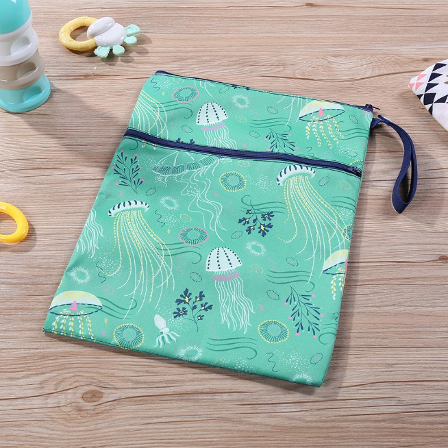 You are currently viewing How To Choose The Perfect nappy wet bag For Your Baby