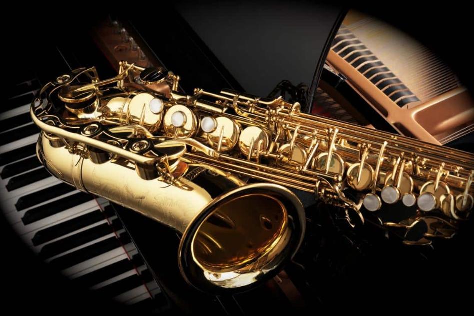 Read more about the article Saxophone Accessories: Enhancing Your Sound and Comfort