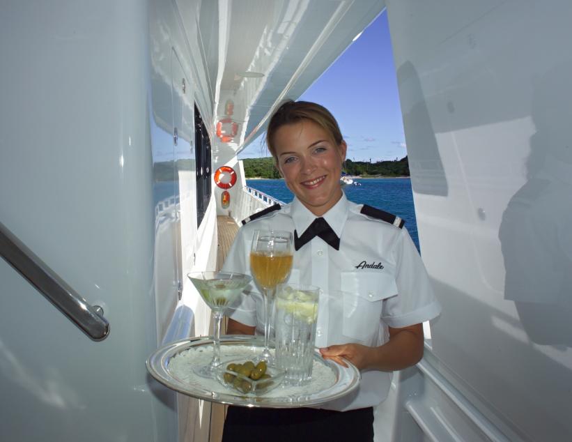 Read more about the article 7 Key Benefits of Yacht Stewardess Training in Fort Lauderdale